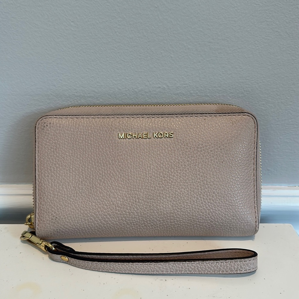 Michael Kors Leather Wristlet